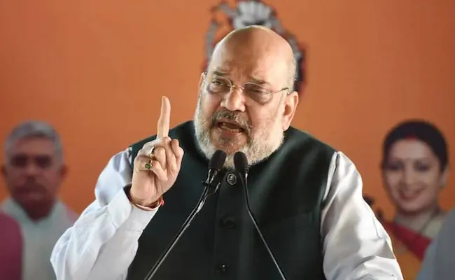 Amit Shah Fires on international comments Over Farm Laws - Sakshi