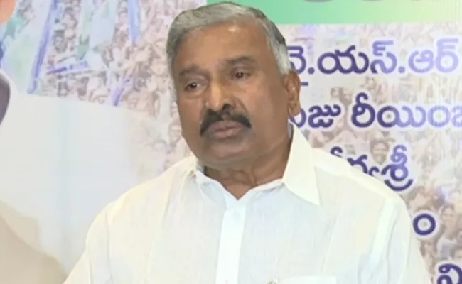 Minister Peddireddy Ramachandra Reddy Slams SEC Nimmagadda Ramesh For Not Having Knowledge On Registering Vote - Sakshi