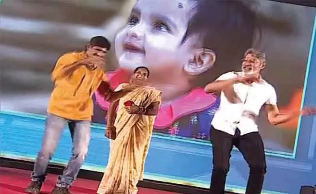 Jagapathi Babu Dance With Tiktok Star Durga Rao - Sakshi