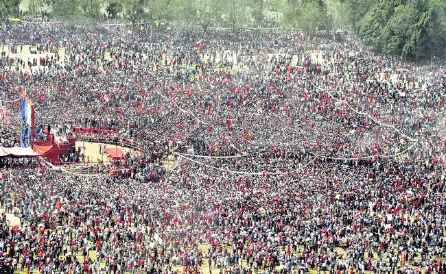 Massive Gathering at Left-Cong-ISF Rally in Bengal - Sakshi