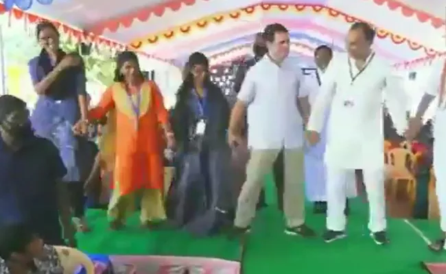 Congress leader Rahul Gandhi dances with students - Sakshi