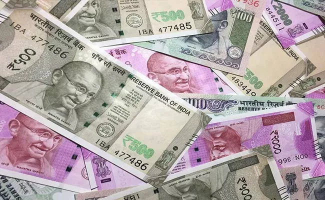 IT Officials Find Rs 400 Crore Black Money At Famous Pharmaceutical Company - Sakshi