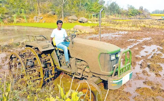 Telangana Youth Passionate Towards Modern Methods Of Agriculture - Sakshi