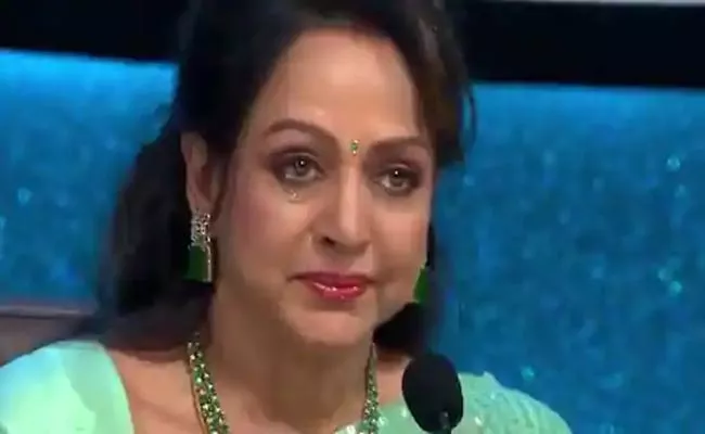 Hema Malini Gets Emotional On Set Of Indian Idol 12 - Sakshi