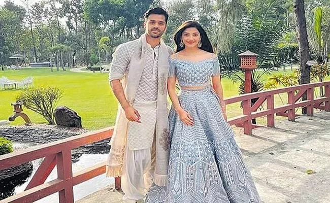 Mehreen Shares New Pic With Her Husband To Be - Sakshi