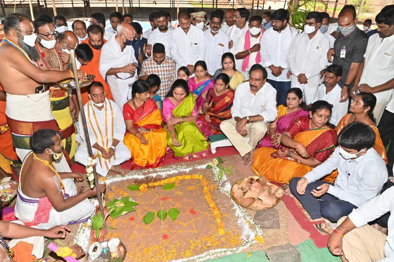 Indrakaran Reddy Visits Kondagattu Anjaneya Swamy Temple Inaugurates Development Works - Sakshi