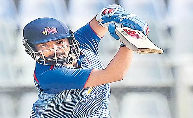 Prithvi Shaw Blitzkrieg Helps Mumbai Reach Semi Finals In Vijay Hazare Tournament - Sakshi