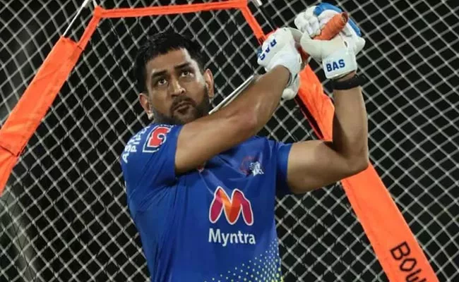 MS Dhoni Smashing Sixes During Training Camp Became Viral IPL 2021 - Sakshi