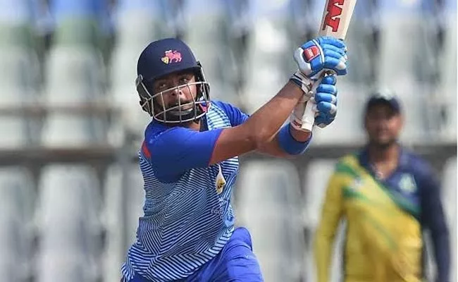 Prithvi Shaw Becomes First Batsman To Score 800 Plus Runs In Vijay Hazare Trophy Single Edition - Sakshi