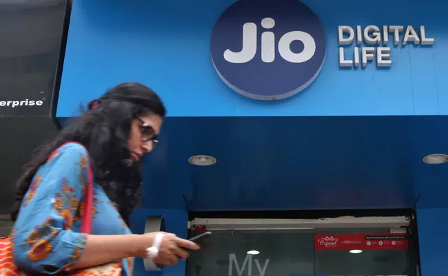 JioPhone 2021 Offer Announced With 2 Years of Unlimited Voice Calls - Sakshi