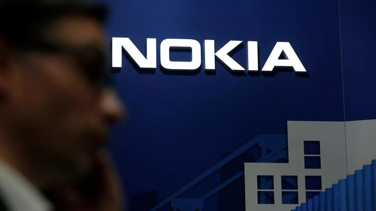  Nokia To Cut Up To 10000 Jobs Over Next 2 Years - Sakshi