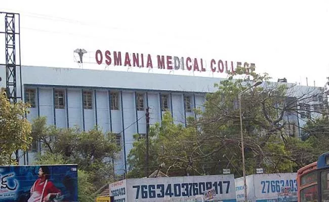 Food Poison For MBBS Students Of Osmania Mediacal College In Hyderabad - Sakshi