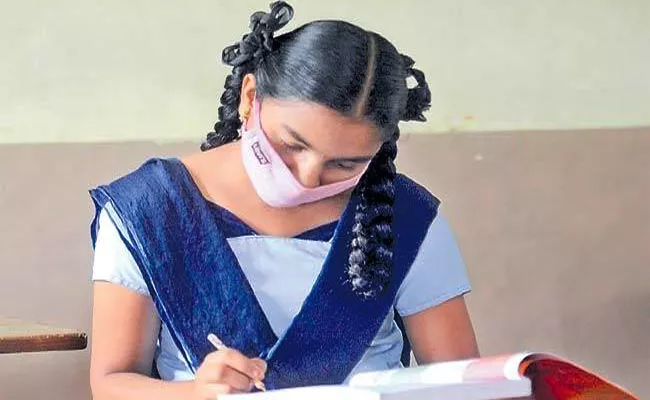 Telangana: Govt Reconsidering Continuation Of Direct Teaching In Schools - Sakshi