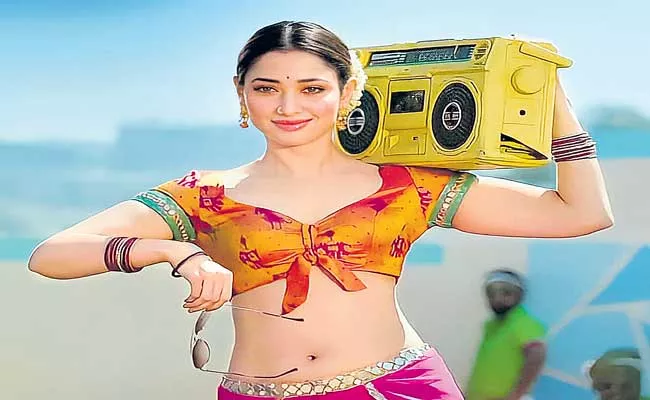 Tamanna Finishes Dubbing for Seetimaarr - Sakshi