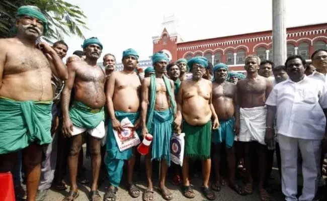 Farmers Who Tried To File The Nomination Nude In Tamilnadu - Sakshi