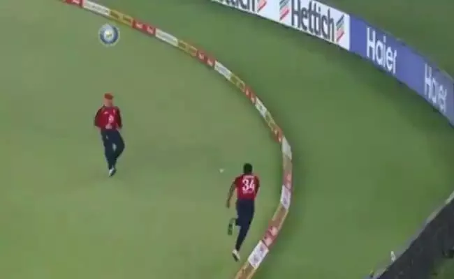 Rampaging Suryakumar Yadav Stunned By Jason Roy-Chris Jordan Catch - Sakshi