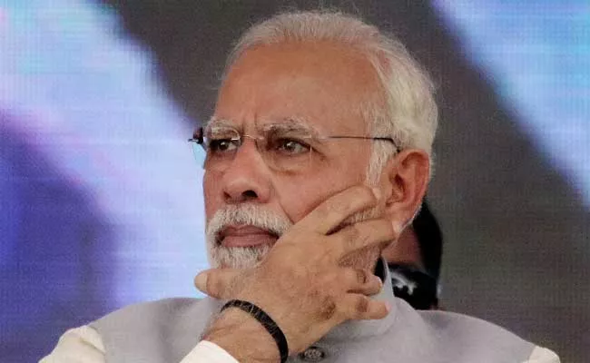 PM Narendra Modi cites WhatsApp outage to attack Mamata Banerjee - Sakshi