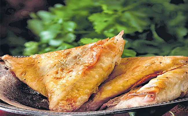 Noodles Samosa Making Recipe In Telugu - Sakshi