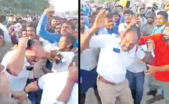 Mob In Mysuru Attacks Traffic Cop After Motorist Dies In Accident - Sakshi