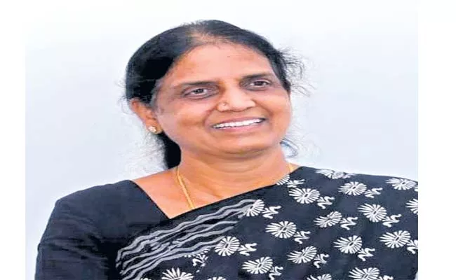 Sabitha Indra Reddy Speech On DSC Recruitment In Assembly Session - Sakshi