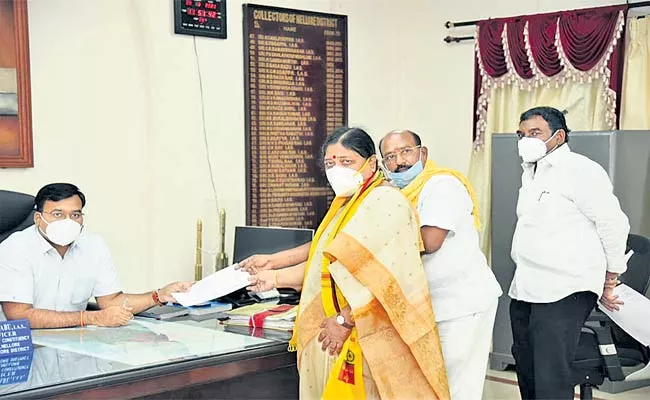 Tirupati By Election: TDP Panabaka Lakshmi Files Nomination - Sakshi