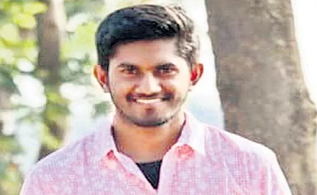 Medical Student Commit Suicide Due To Love Failure In Siddipet - Sakshi