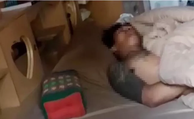 Thai Thief Sleeps In A House He Wants To Rob - Sakshi