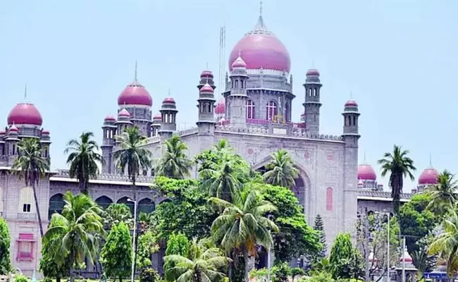 Government Shows Careless On Historical Monuments Telangana High Court - Sakshi