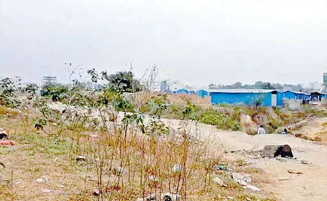 High Court Slams State Govt For Claiming Lands In Hafeezpet Area - Sakshi