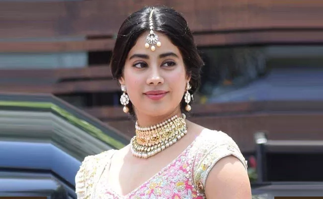 Janhvi Kapoor Opens Up On Her Birthday Celebrations - Sakshi