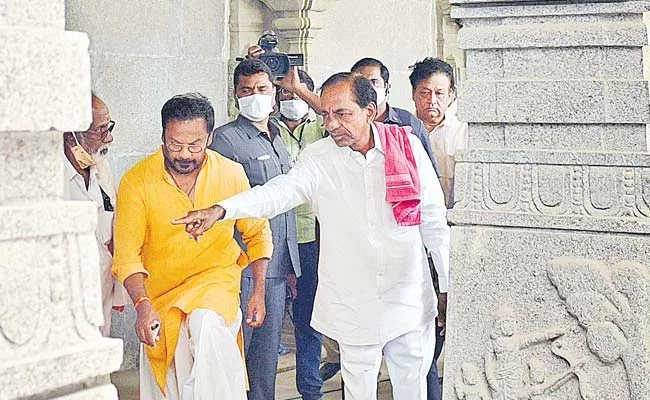 CM KCR: Inspects Yadadri Temple Renovation Works - Sakshi