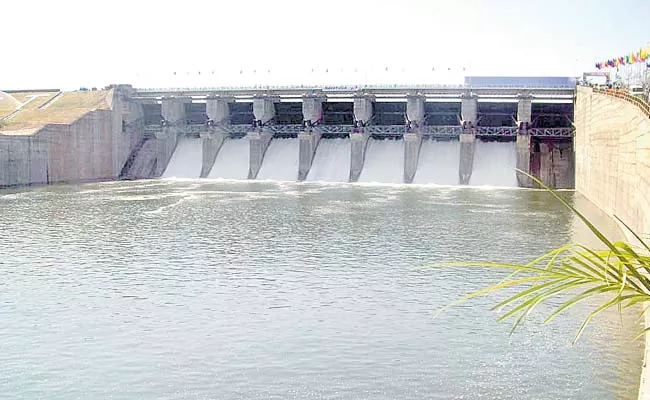 TS Medium Irrigation Projects Will Be Complete With Loans - Sakshi