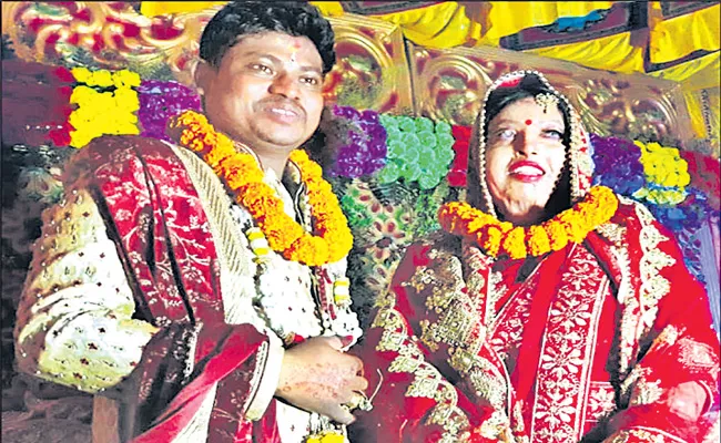 Odisha Acid Attack Survivor Pramodini Roul Got Married - Sakshi