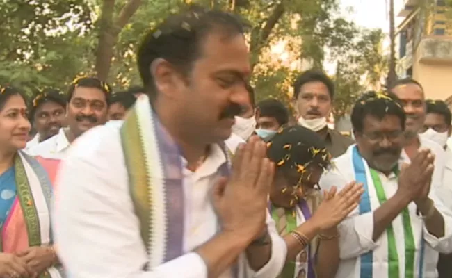 YSRCP Minister Alla Nani Municipal Election Campaign In Eluru - Sakshi