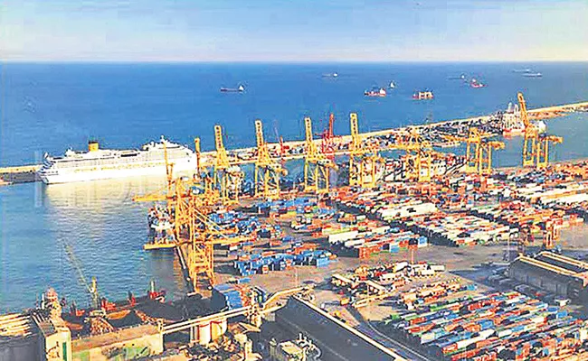 Capacity of state ports is 300 million tons in nine months - Sakshi