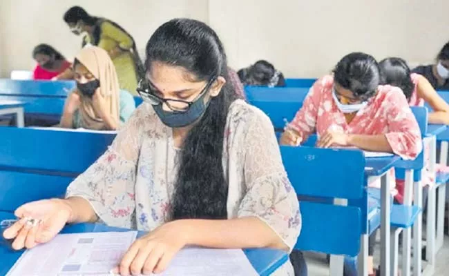 Telangana Students No One Gets 100 Percentile In JEE - Sakshi