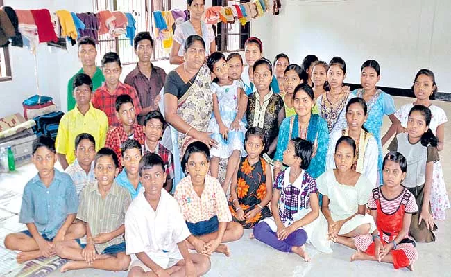  Odisha Activist Runs a Hostel for the Children of Prisoners - Sakshi