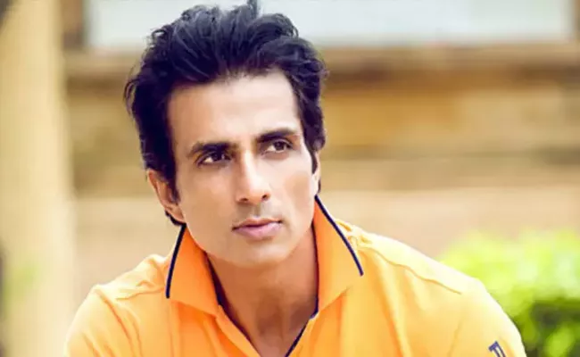 Fraud People Cheat With Name Of Sonu Sood Foundation In Hyderabad - Sakshi