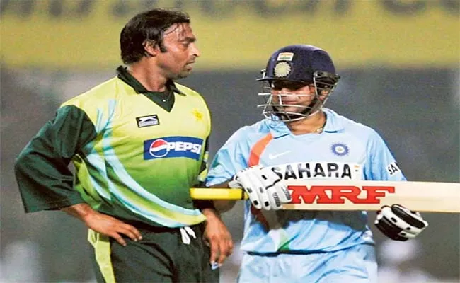 Shoaib Akhtar Wishes Sachin Tendulkar For Speed Recovery Gets Brutally Trolled - Sakshi