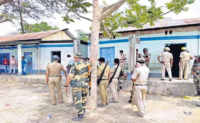 Five killed during West Bengal election violence - Sakshi