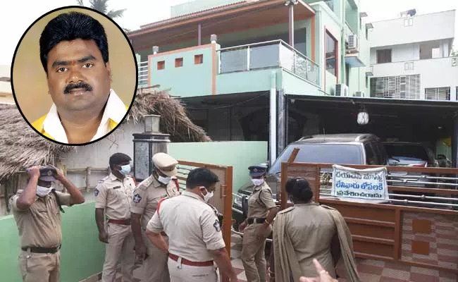 TDP Leader Kuna Ravikumar Escape Again - Sakshi