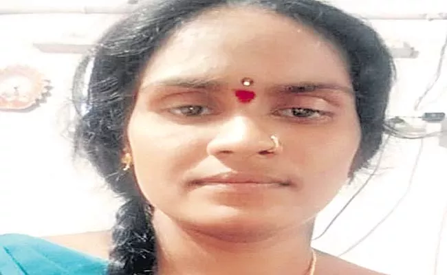 Sanitation Worker Went Into Coma After Taken Corona Vaccine - Sakshi