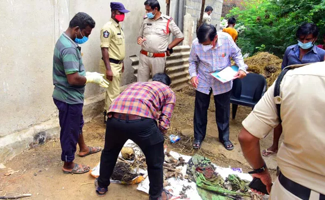 Srikalahasti Missing Woman Skeleton Found In Dung Yard - Sakshi