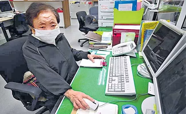 90 year old woman from Japan becomes the world oldest office manager - Sakshi