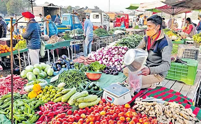 Wholesale Price-Based Inflation Spikes to Over 8-Year High of 7.39percent in March - Sakshi