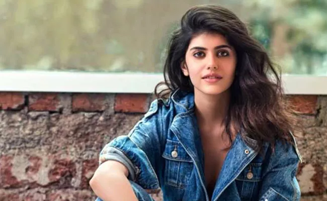 Sanjana Sanghi: Know About Sushant Singh Rajput Co Star In Dil Bechara - Sakshi