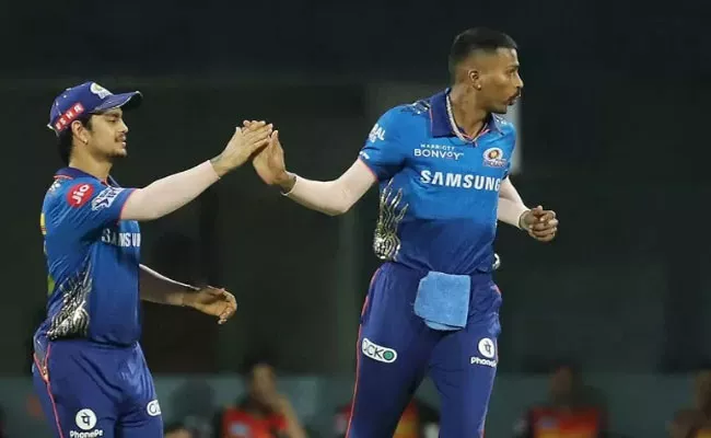 IPL 2021: We Should See Hardik Pandya Bowl Over The Next Few Weeks Says Mahela Jayawardene  - Sakshi