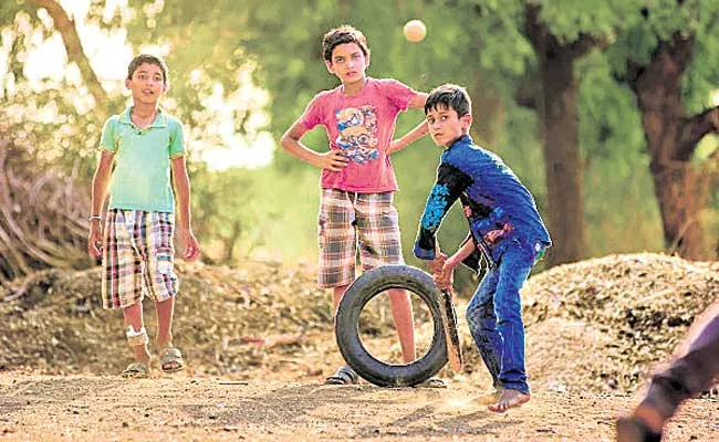 Hyderabad: Corona Second Wave Effect On Childrens Playing - Sakshi