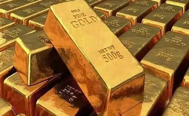 6 Kgs Gold Seized In Chennai Meenambakkam Airport - Sakshi