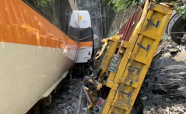 At least 36 dead in Taiwan train crash - Sakshi